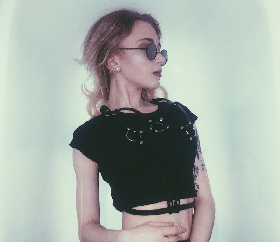 Донна привлекательная девушка из Мценска цена от 3500 руб