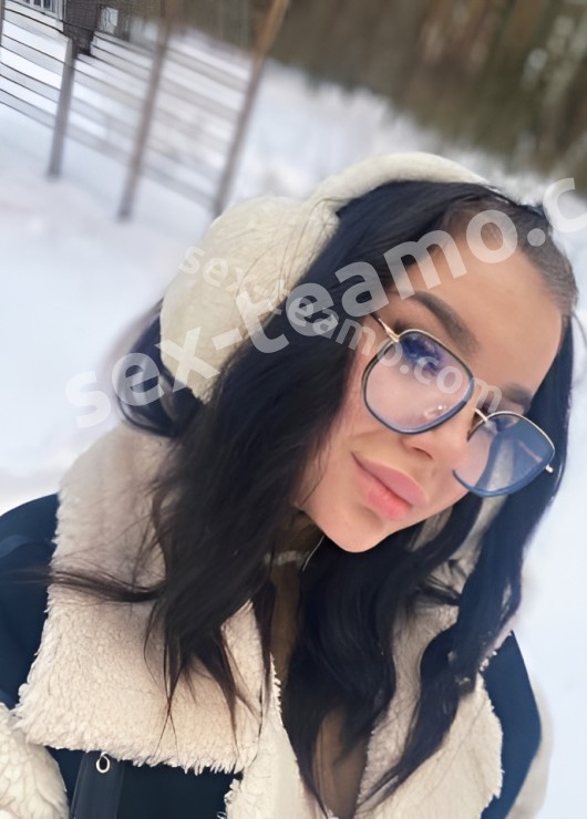 Рената привлекательная девушка из Мценска цена от 10000 руб