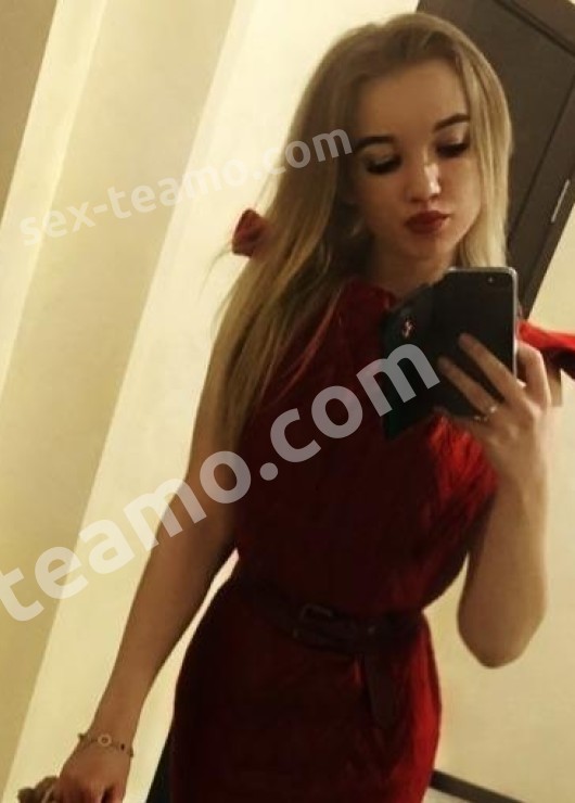 Карина привлекательная девушка из Мценска цена от 3500 руб